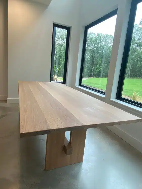 Mesa de comedor modelo Karükinka