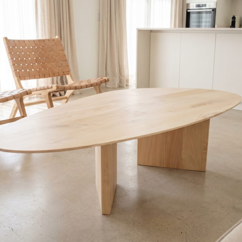 Mesa de Centro Runita Kalafquen, casa contemporanea pino clear 3 para catalogo online, mostrando el producto con detalle para compra.